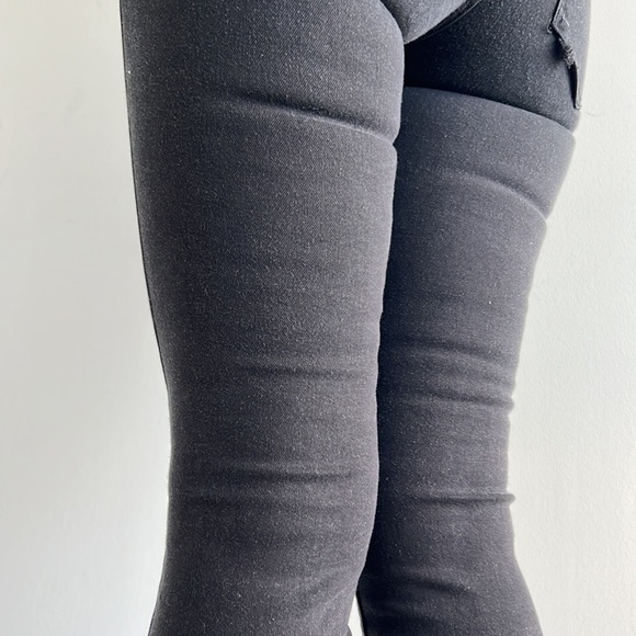 Black Demin - Picture 4 of 5